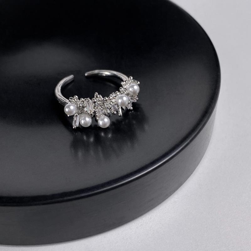 Неправильное кольцо с цирконом и жемчугом, открытое: Французский Ретро Нишевый, Высококлассный Универсальный Аксессуар для Женщин