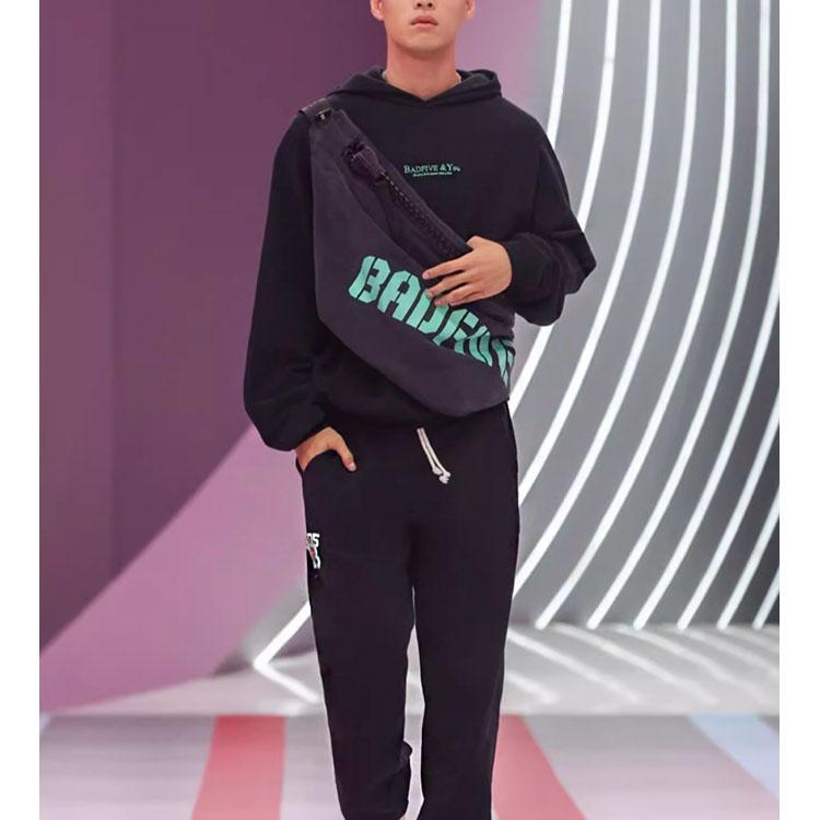 Li Ning Badfive Letter Print Hoodie Unisex Hoodies Black AWDTC89-4