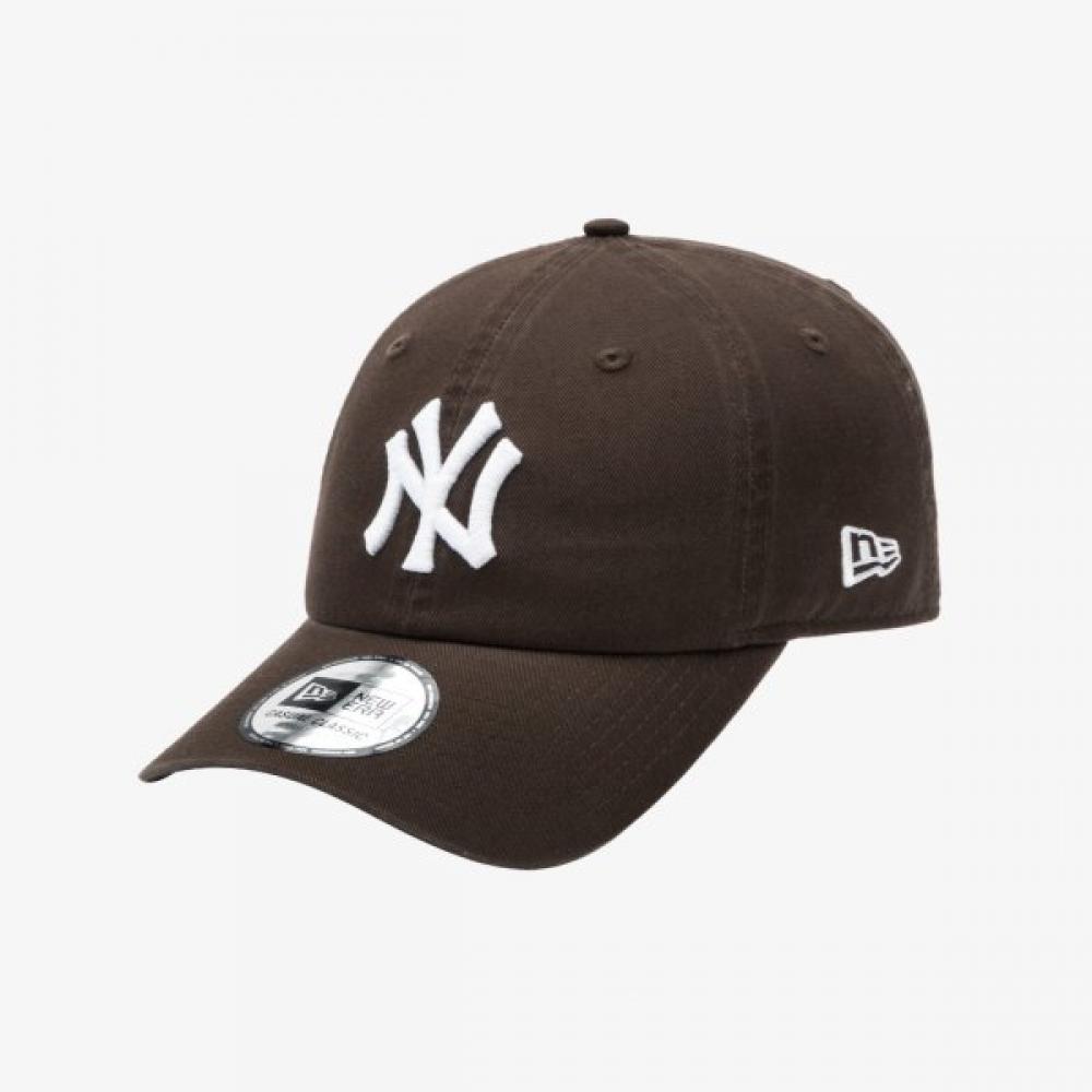 New Era New York Yankees Casual Classic Cap Chocolate 14881467 BROWN/OSFM