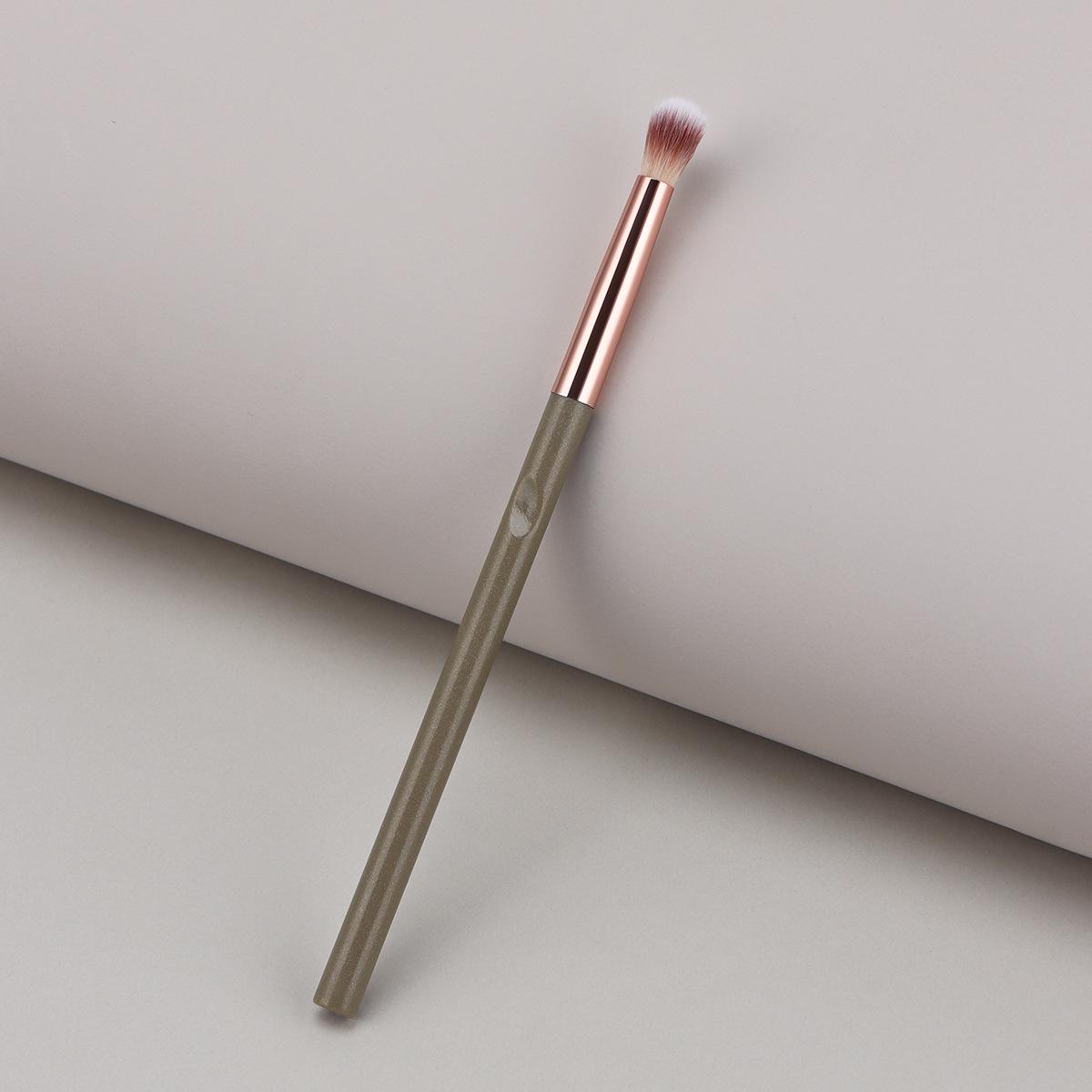 

Самый продаваемый набор кистей для макияжа с отпечатками пальцев: В комплект входят кисти для теней для век, тональной основы, румян и рассыпчатой пудры.