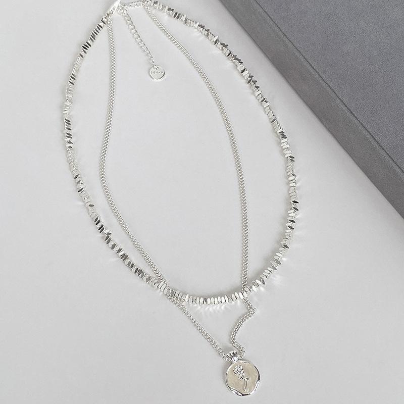 Broken silver disc flower pendant stacked necklace fashion temperament light luxury collarbone chain versatile niche high-end jewelry