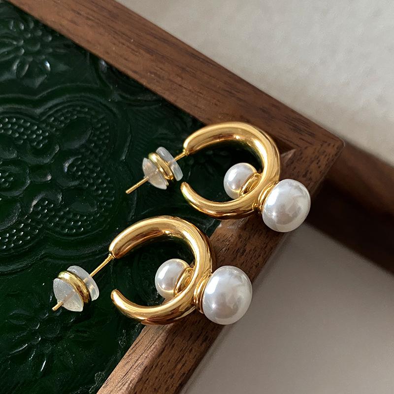Double-Sided Pearl Stud Earrings Light Luxury Temperament Earrings Versatile Atmosphere Advanced Sense Letter Earrings Women