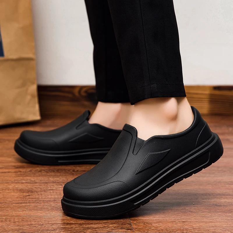 Men's Rain Shoes Work Waterproof and Oil Proof Chef Shoes Flat Men's Casual Light Sandal Beach New Spring Summer