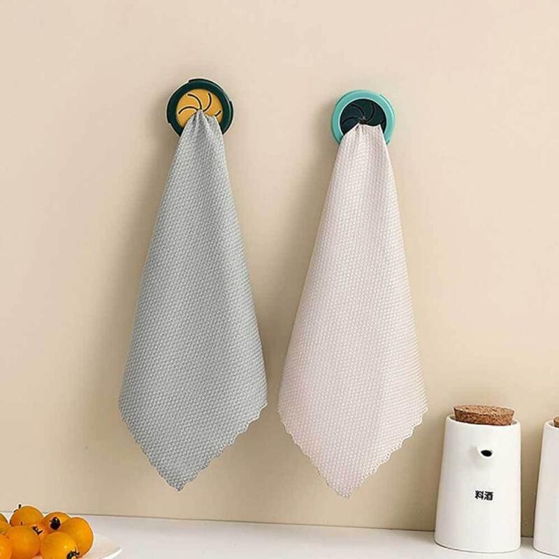 

One-touch attachment towel rack