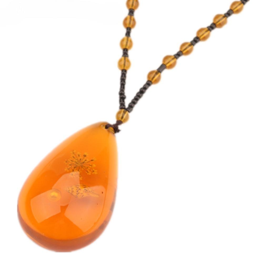 Ethnic Retro Inlay Plant Specimens Imitation Amber Beeswax Water Drop Jade Donut Pendant Necklace for Women Men Fashion Jewelry