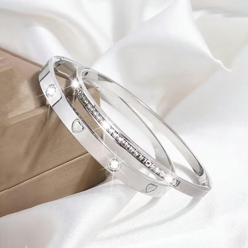 Европейско-американский женский браслет из нержавеющей стали в форме сердца с инкрустацией бриллиантами