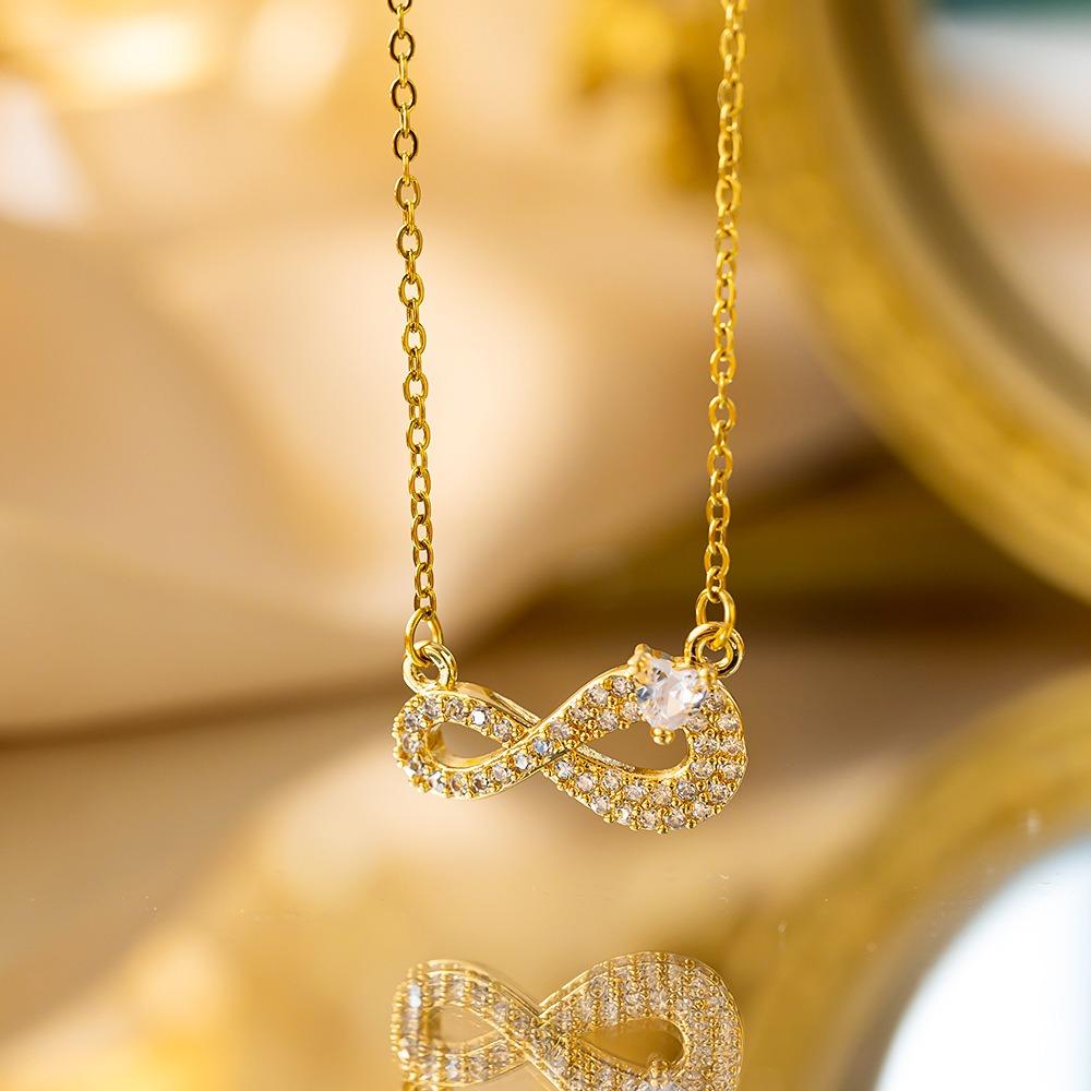 Elegant Luxury Full Zircon Copper Micro Inlaid Necklace Women Simple Exquisite Collarbone Chain Necklace