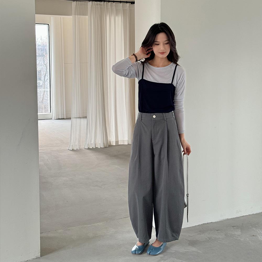 

26-Year Spring Street Trend: Women s Three-Dimensional Stitching Curved Leg Cropped Workwear Pants Large