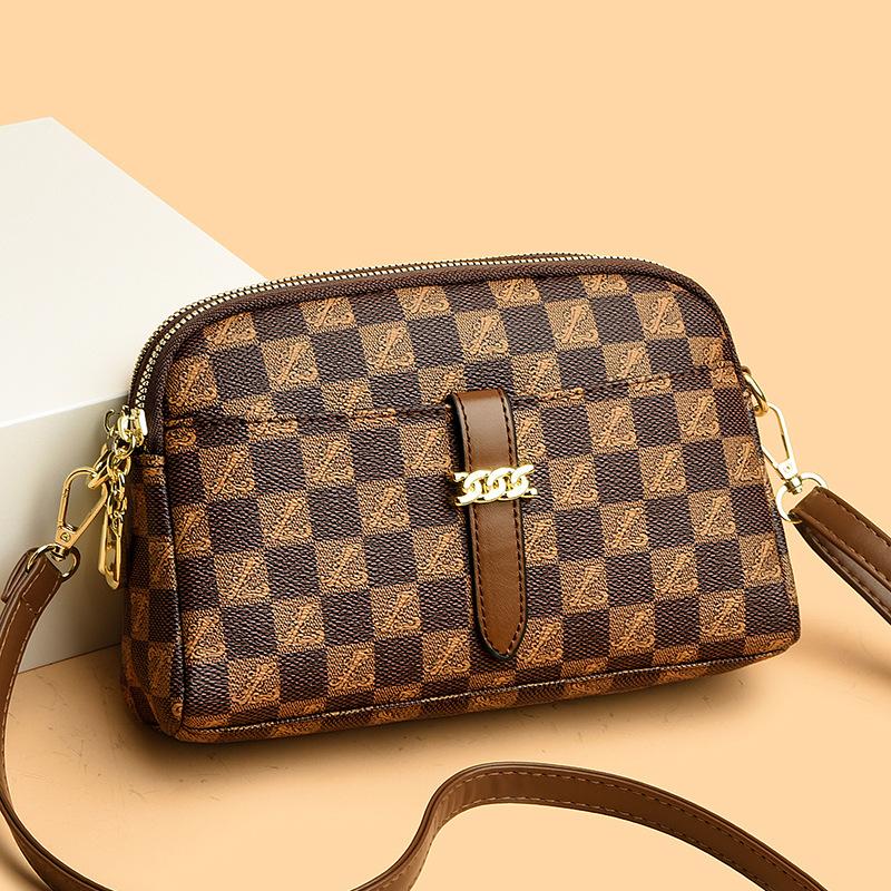 Fashionable and Retro Middle-aged Mother Bag A Small Crossbody Bag for Women