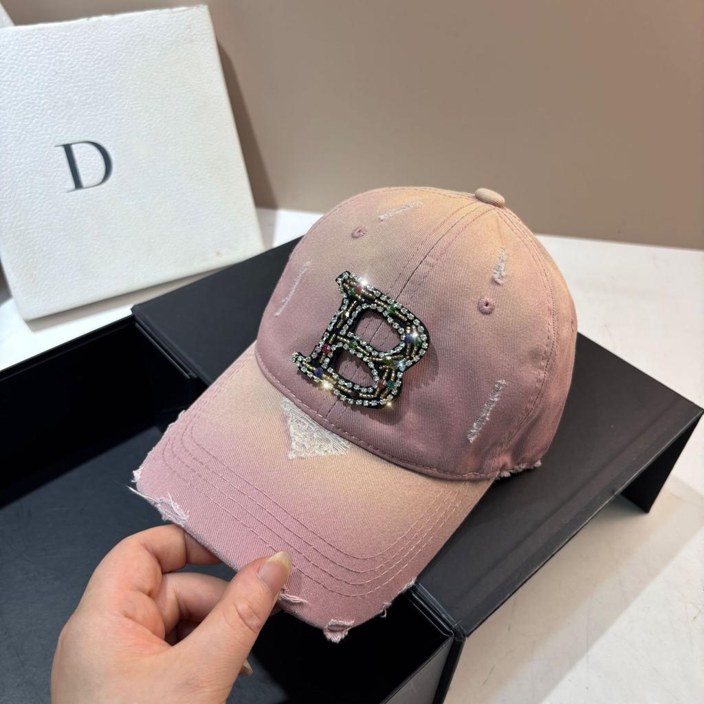 Spring and Summer New Heavy Industry Rhinestone Letter Washed Hole Baseball Cap American Personality Small Fragrance Gradual Change Cap Woman