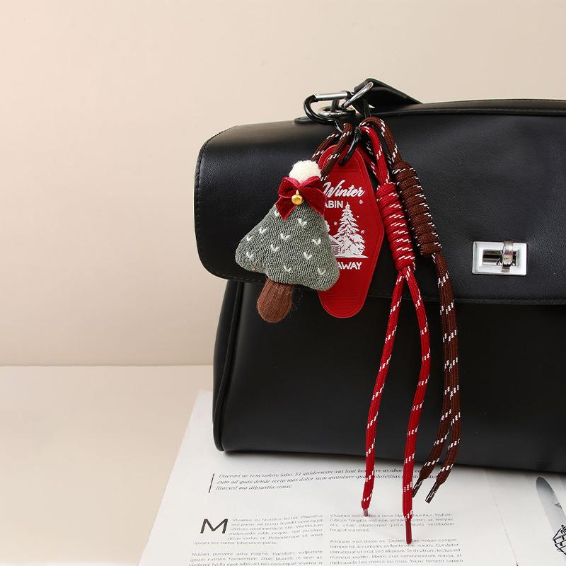 Creative Christmas Knitted Pendant Cute Christmas Tree Hat Bag Pendants Exquisite Personal Keychain Pendants New Versatile Gifts