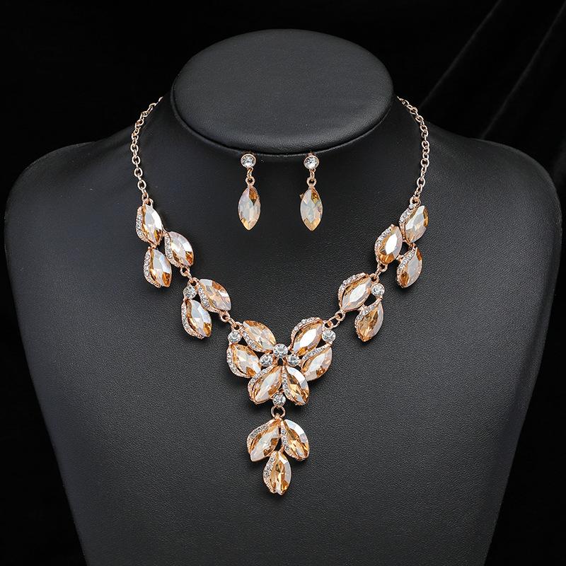 Accessories, Necklaces, Earrings, Sets For Women, Retro Electroplated Alloys, Exaggerated Artificial Gemstones.
