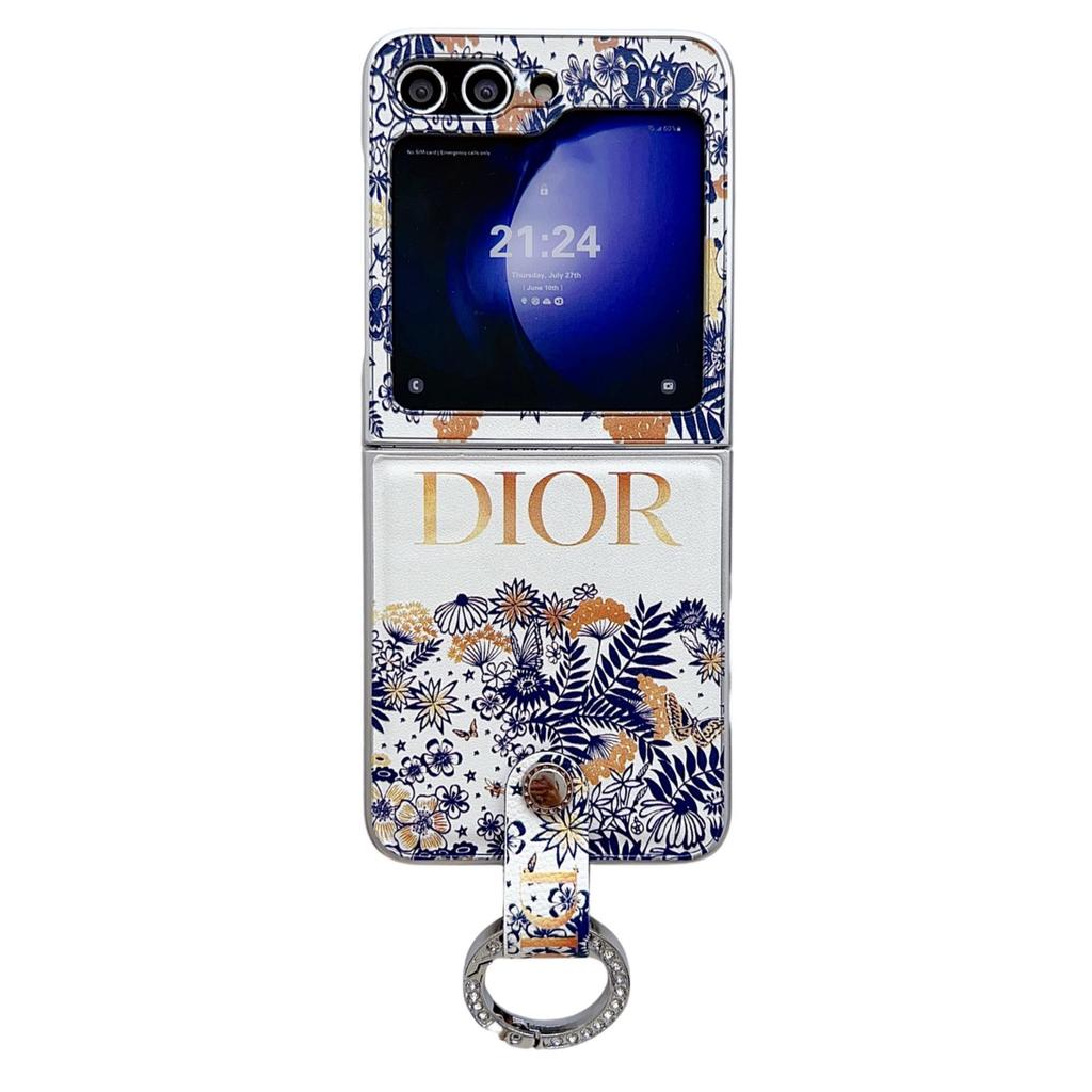 Samsung Z Flip 7 Trendy Forest Ring Phone Case - Fashionable Protective Cover for Z Flip 5