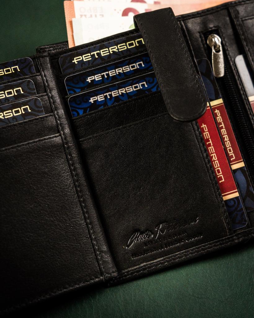 Elegant men's leather wallet - Peterson
