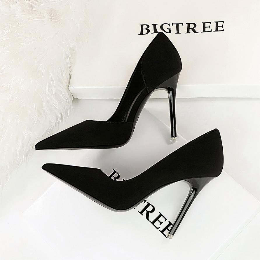 Banquet High Heels Thin Heels Shallow Mouth Pointed Toe Side Hollowed Out Retro High Heels Single Shoes