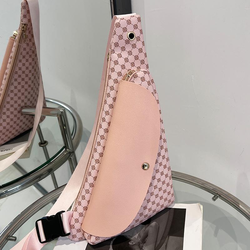 

Niche design breast bag 2025 autumn new satchel large capacity mobile phone bag Korean version of girls messenger bag розовый