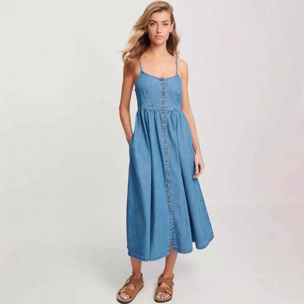 Spring/Summer 2025 Women's Denim Sling Dress - Chic Commuting Fashion