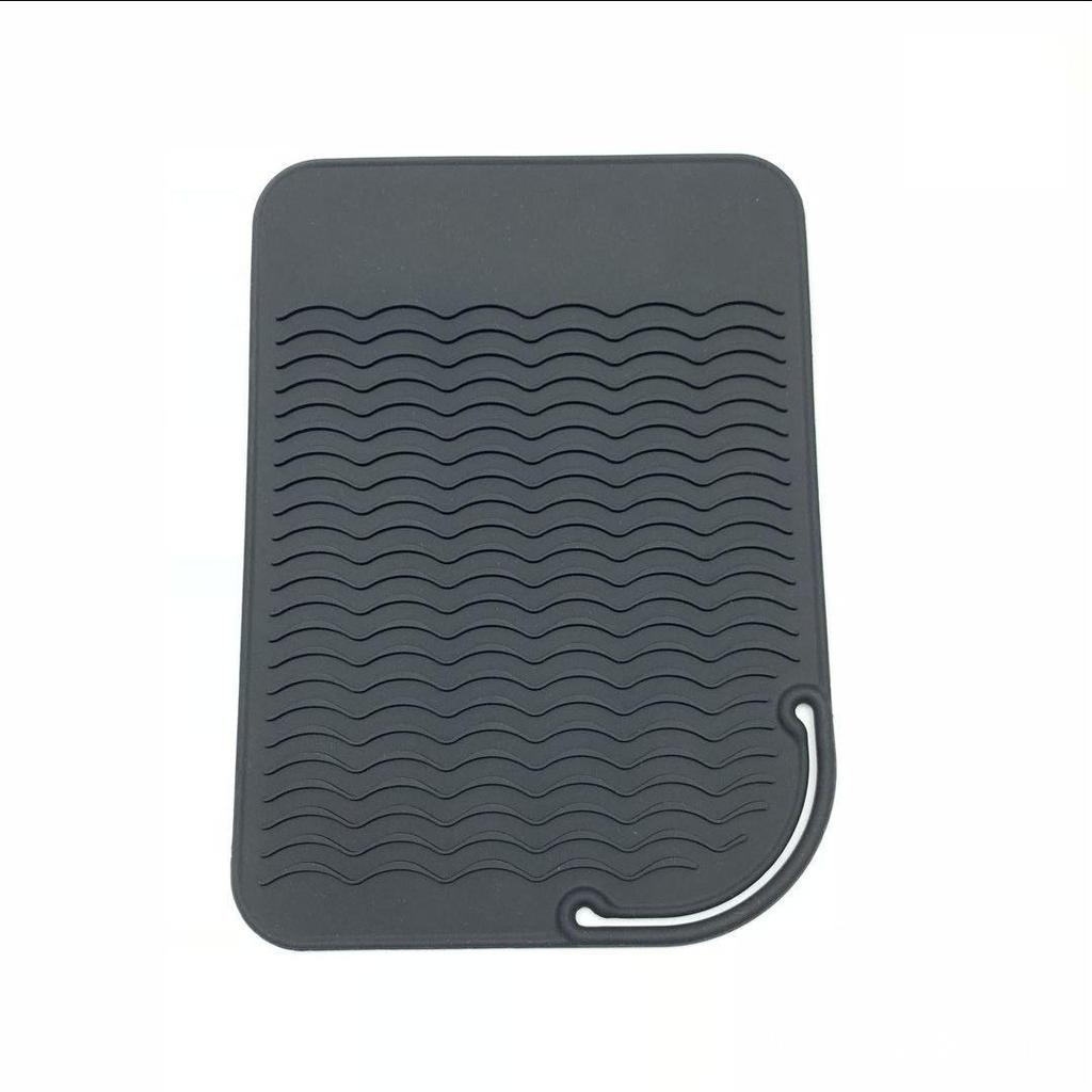 Silicone Heat-Resistant Sleeve for Straighteners and Curling Irons