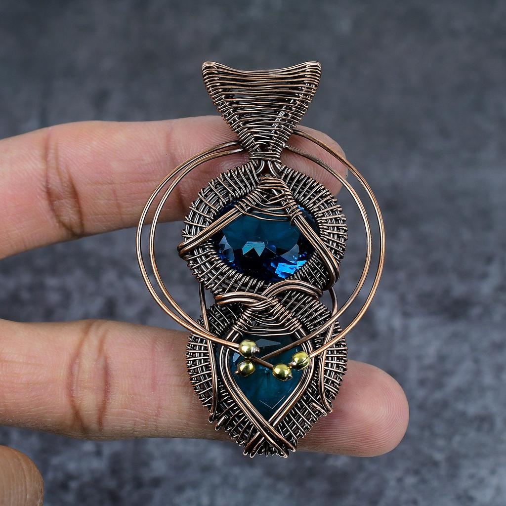 Niebieski Turmalin Ręcznie Robiony Miedziany Oplot Drutem Biżuteria Wisiorek 2,84" P8Y39