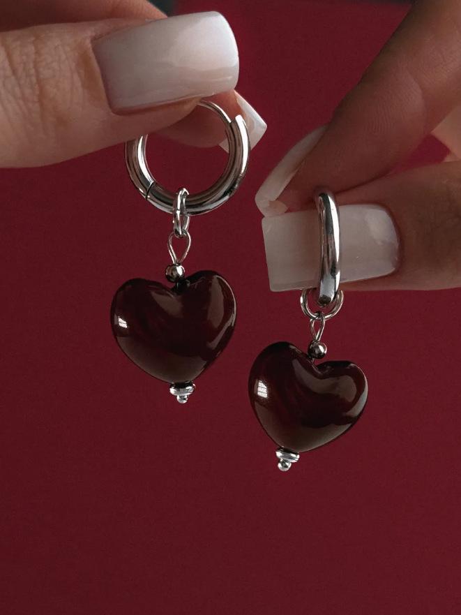 Retro Asymmetrical Pearl Heart Earrings: European & American Style, Sweet Cool Fashion