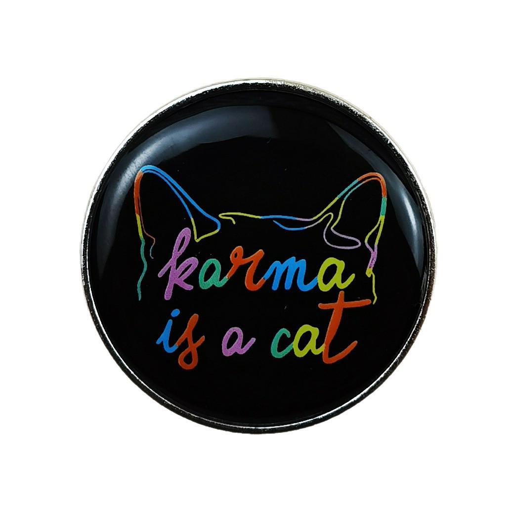 Colorful English Letter Brooch with Line Pattern - Round Oil-Drip Metal Badge