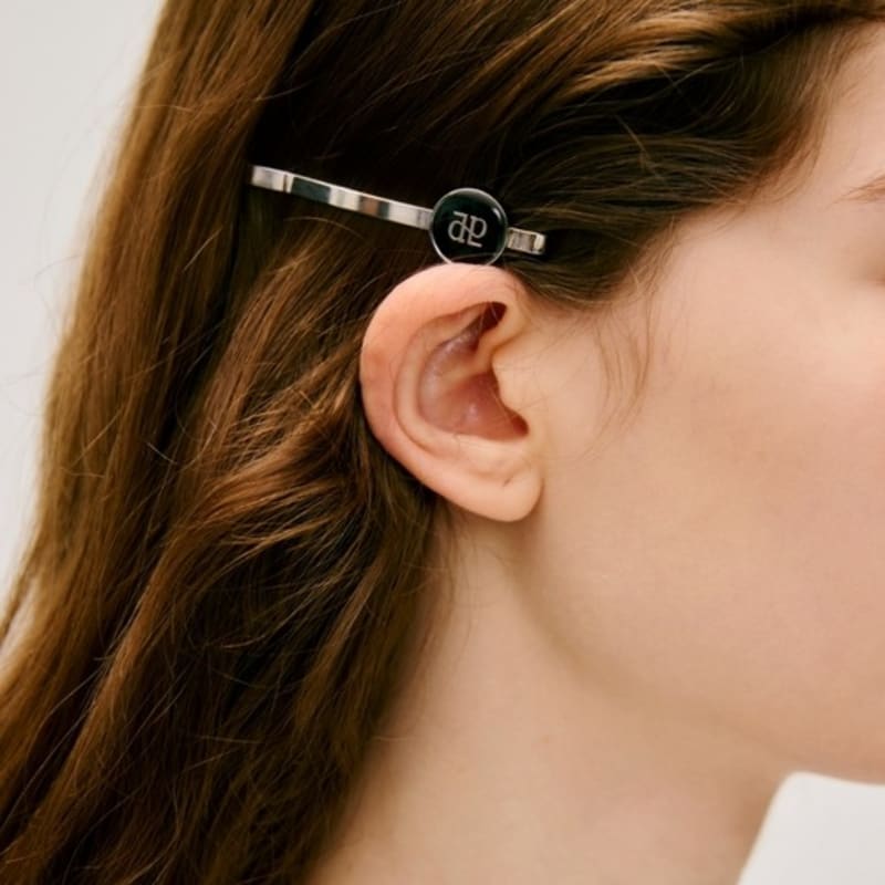 DEPOUND circle metal pin - black