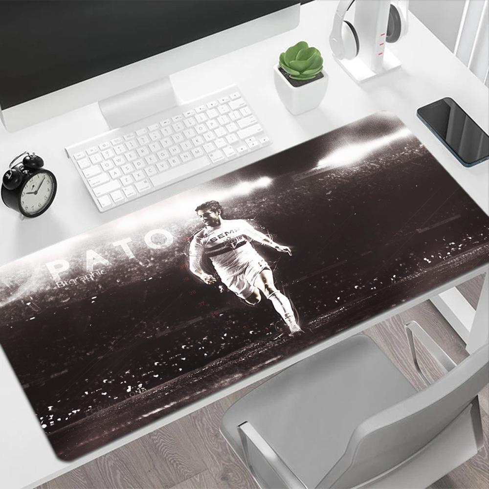 Antony Martial's Moment Large Mouse Pad Gaming Laptop Mouse Pad Computer Desk Mat Non-Slip Rubber Base Perfect for Office Desktop Supplies School Home