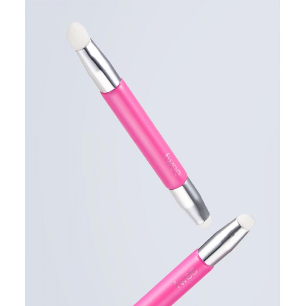 Fwee Fu Feather Like Dual Eyeshadow Brush