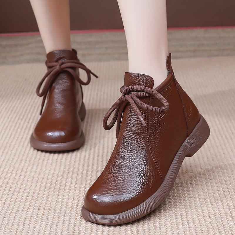Women's shoes new flat bottomed short boots soft top soft sole middle-aged women's leather boots cowhide