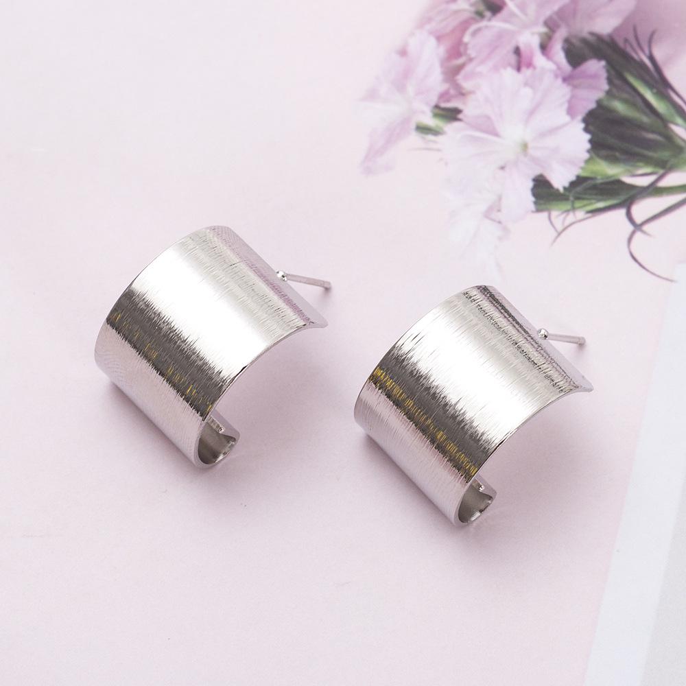 Geometric C-Shaped Brushed Metal Stud Earrings - Retro Christmas Fashion for Women