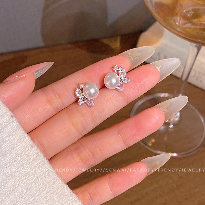 French sweet micro-zircon pearl stud earrings women's niche temperament earrings unique earrings