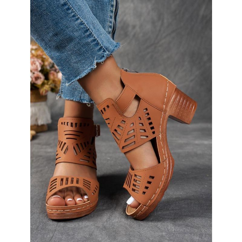 Summer Cut-out Heeled Sandals Women's 2025 New Thick-heeled Plus-size Buckle Roman Sandals