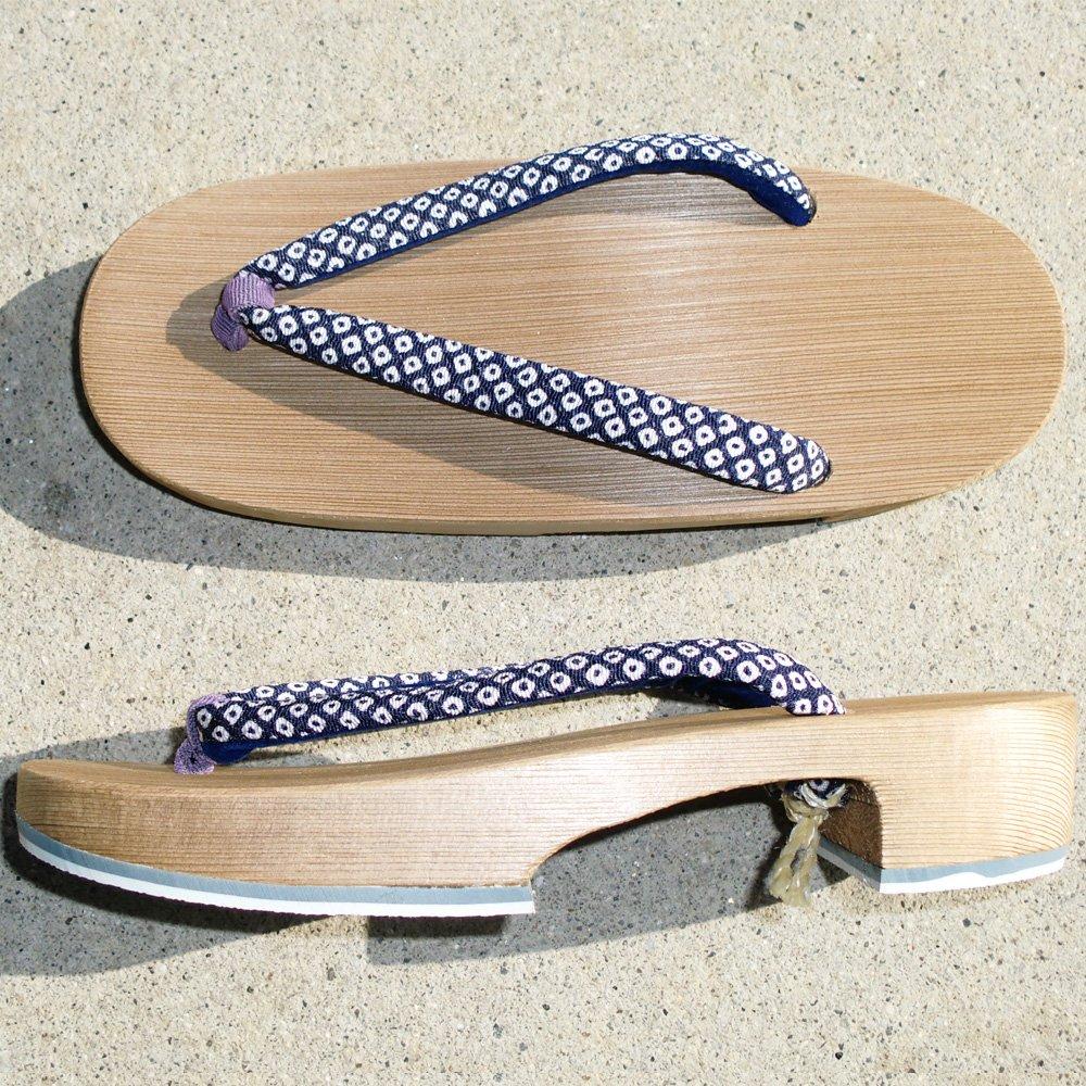 Řemeslníci spojují 300 let tradice. Dětská pique tanga Nezuko modrá barva látky [Kiso geta] 20-21cm, velikost, vzor, (přední zapínání, k dispozici)