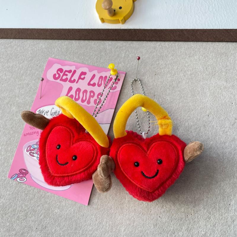 1Pcs Adorable Heart-Shaped Keychain Creative Plush Toys Cute Concentric Lock Dolls Birthday Gifts For Close Friend Wedding Gifts