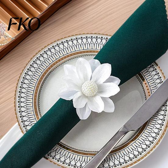 Serviettenring 6 Stück Weiße Lotusringe, Chiffonblumen Metallhalter, Weicher Stoff Perlen-Dinnerringe für Hochzeit Junggesellinnenabschied Tisch