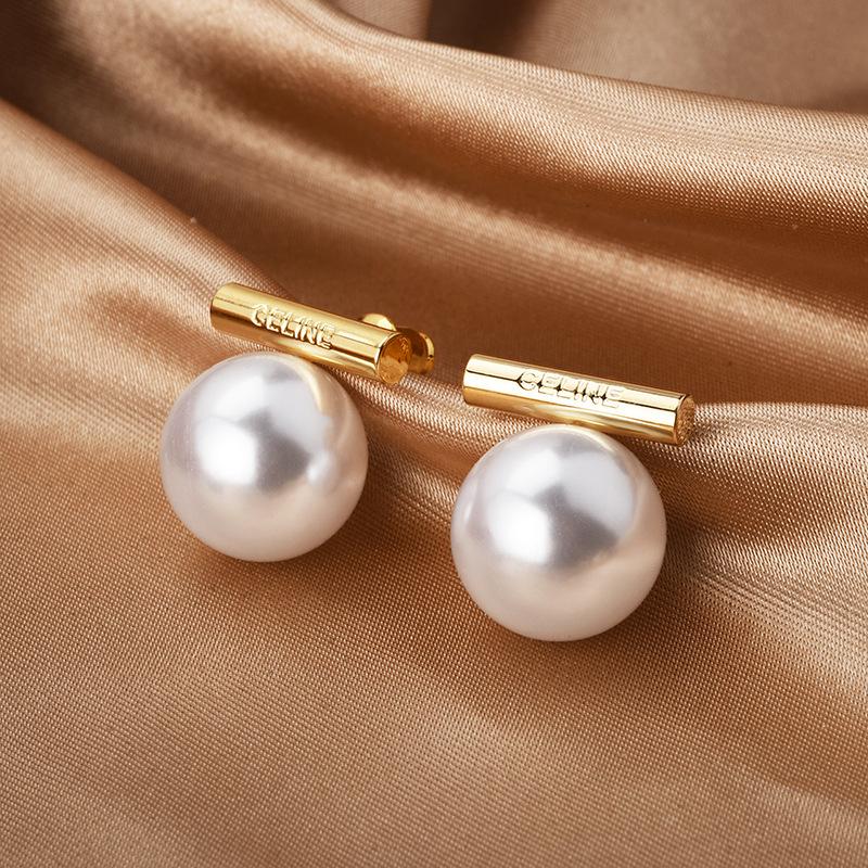 2026 Minimalist French Pearl Stud Earrings - Gold Bar Pinkish Faux Pearl Drop Earrings for Women Light Luxury Jewelry