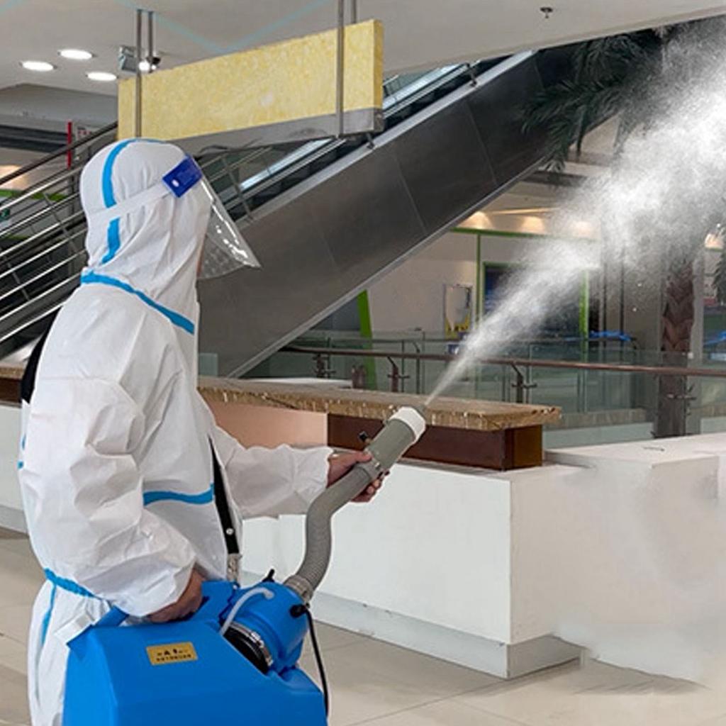 Elektrický postřikovač Elektrický mlhovač 7L 1,85 galonu Průtok nastavitelný Jemná atomizace pro domácnost Hotel Školní dvůr