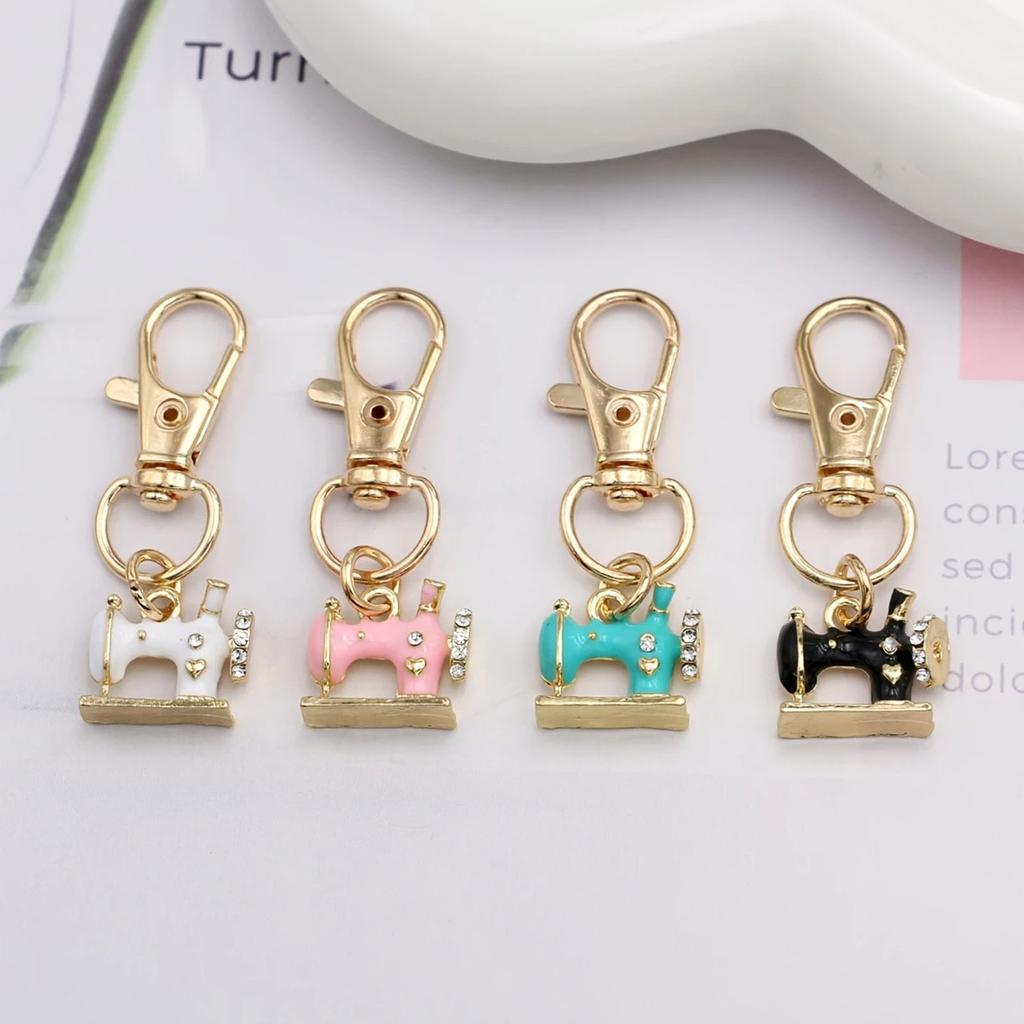 4Pcs Shiny Rhinestone Sewing Machine Keychain Vintage Alloy Jewelry Accessory Rustproof Gift For Birthday Christmas