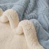 Thickened Warm Coral Fleece Blanket Soft Cozy Striped Pattern Throw Blankets for Sofa Bed Autumn Winter Plush Duvets Blankets