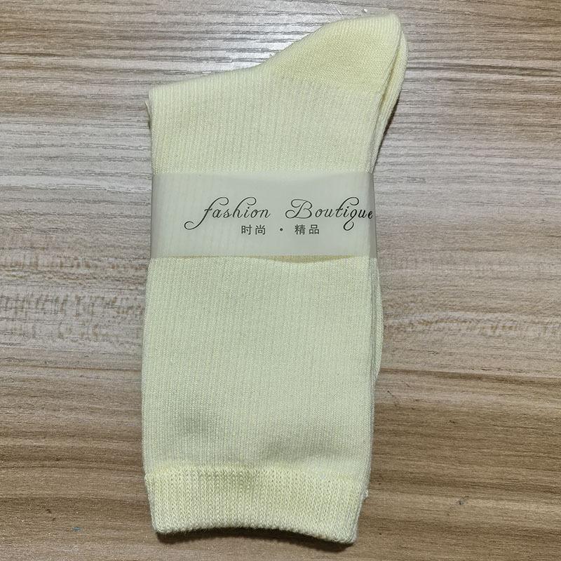 Женские весенне-осенние новые однотонные носки конфетных цветов из хлопка 1 pair бежевый