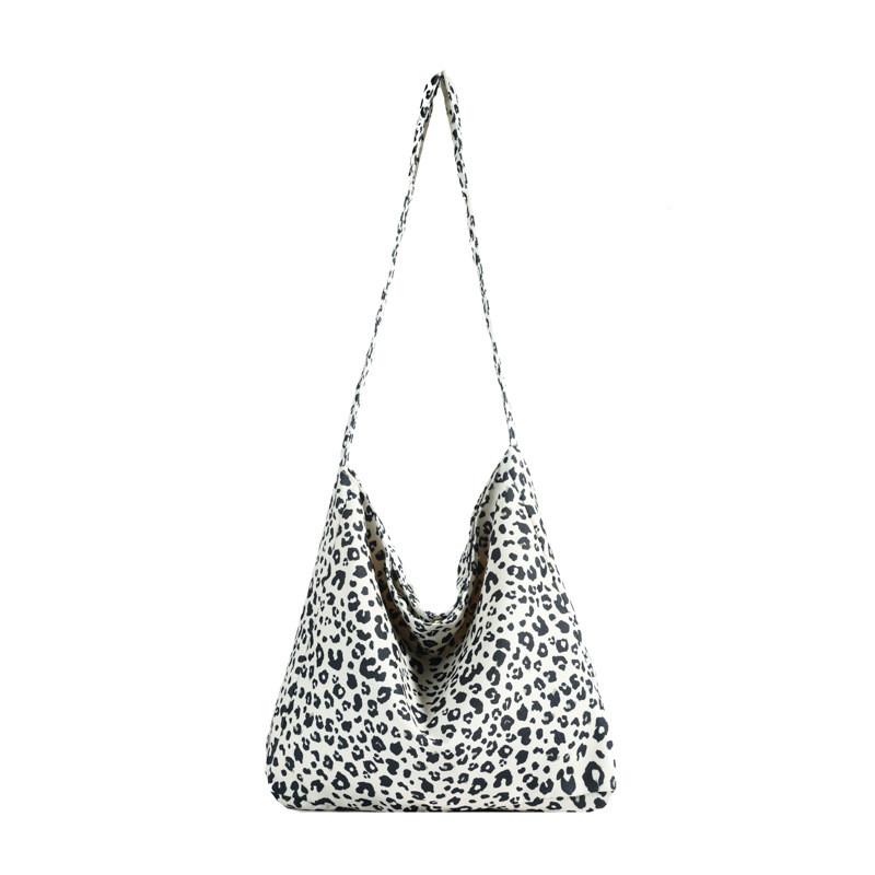 Chic Canvas Tote Bag For Women With Beautiful Aesthetic And Spacious Design