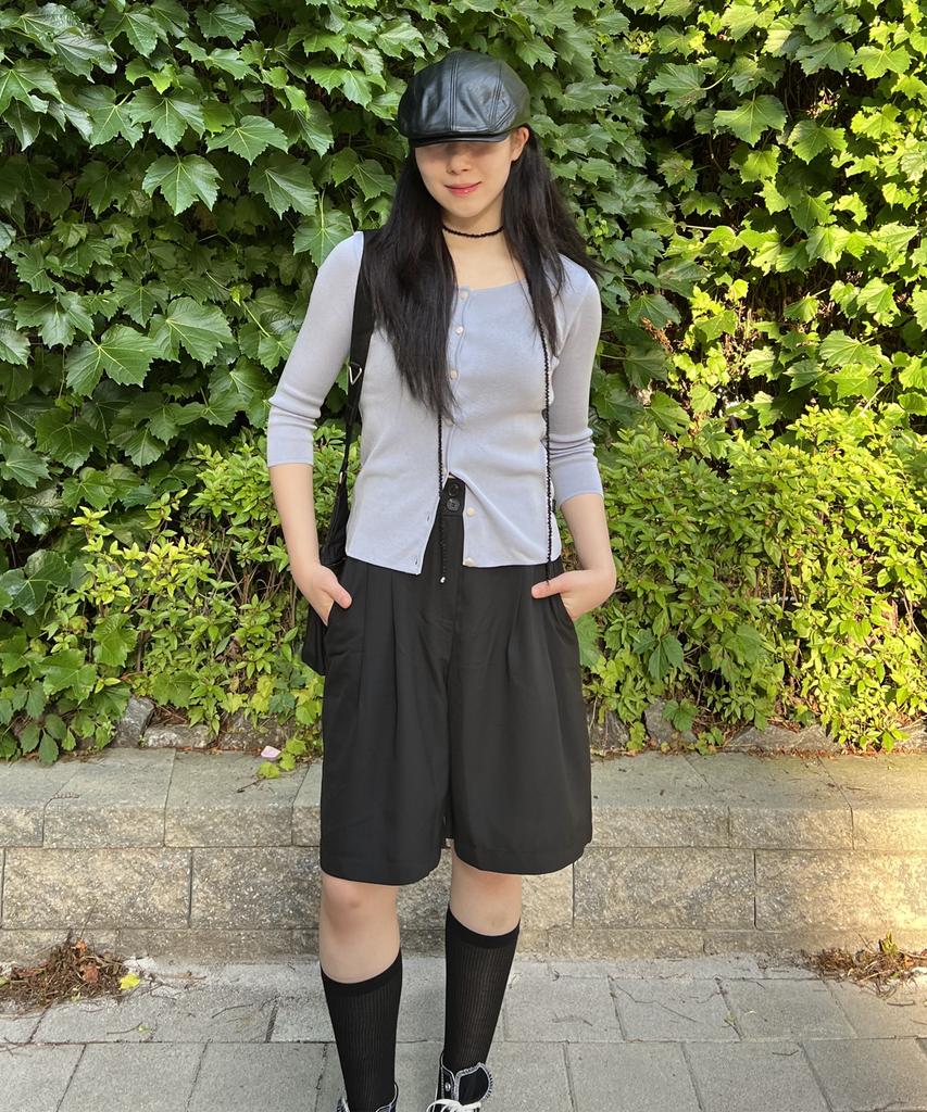 Ppaeppae Back Elastic Two-Pintuck Wide Fit Knee-Length Bermuda Pants