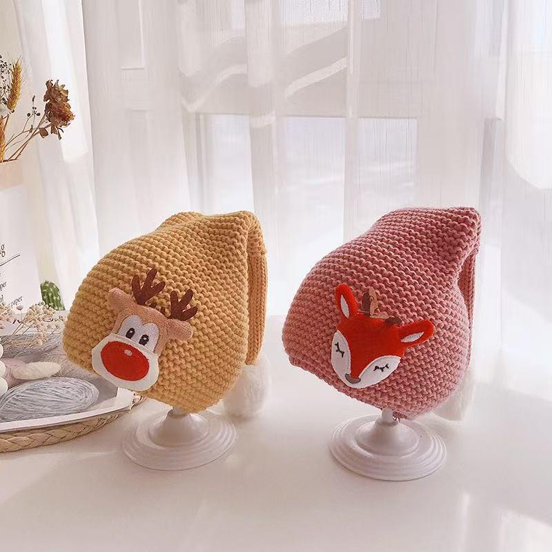 Children's Cute Christmas Cartoon Pompom Wool Pullover Hat