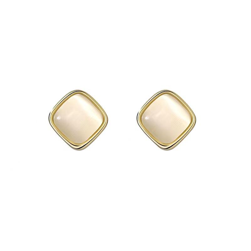 Retro Light Luxury Korean-Style Pearl Tassel Earrings for Women