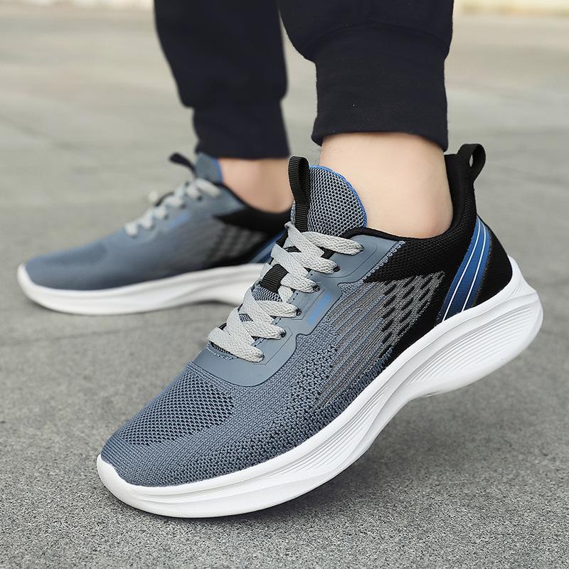 Mesh shoes summer breathable lightweight shoes large size fly-woven mesh youth sports shoes middle school students running shoes