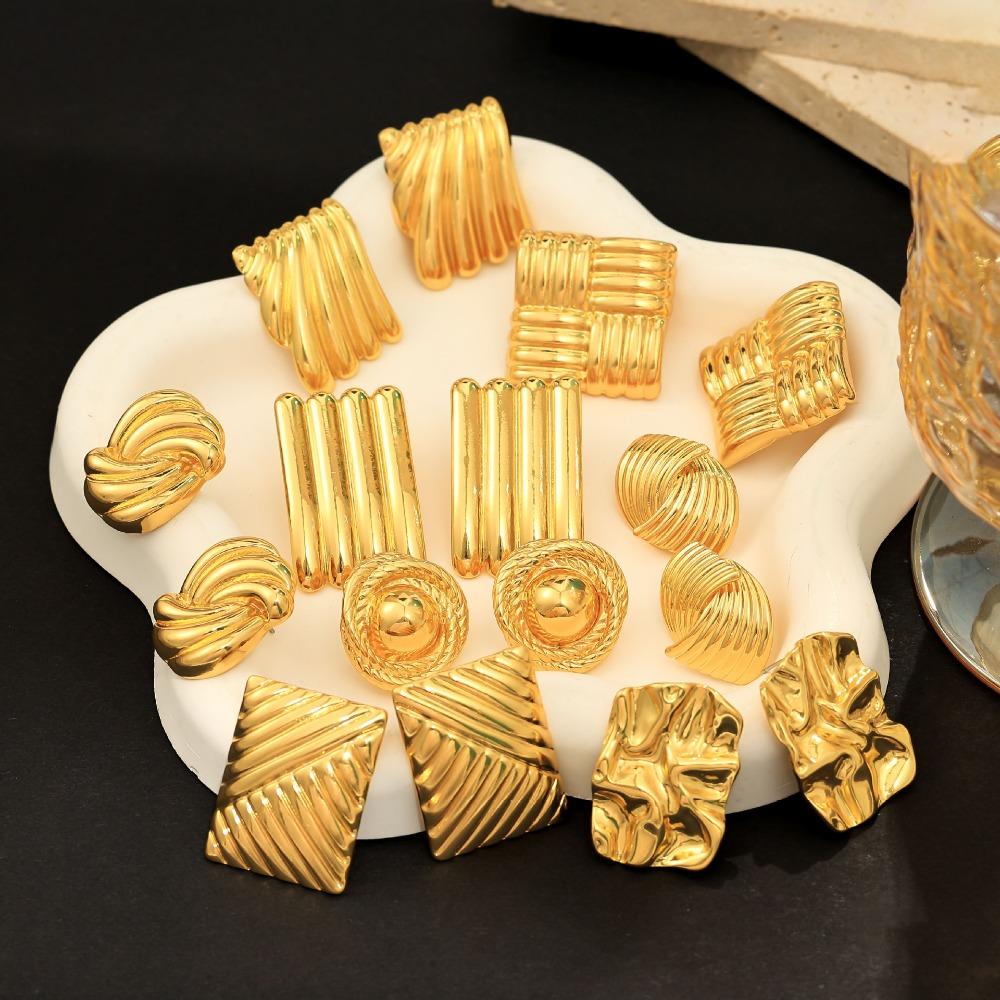 Retro Personality Geometry Fold Square Wave Stud Earrings for Women Charm Fashion Hip Hop Rock Party Jewelry Accessories Gift