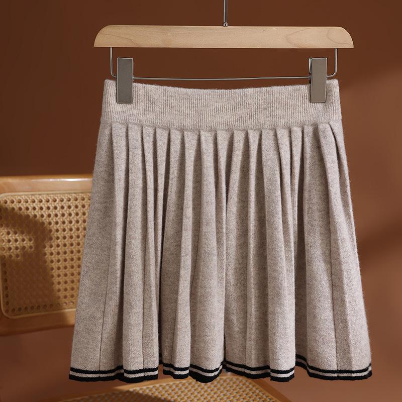 Color-Blocked Pleated Wool Knit Skirt - Elastic Waist, Korean Style, Autumn/Winter Casual Mini Skirt for Women