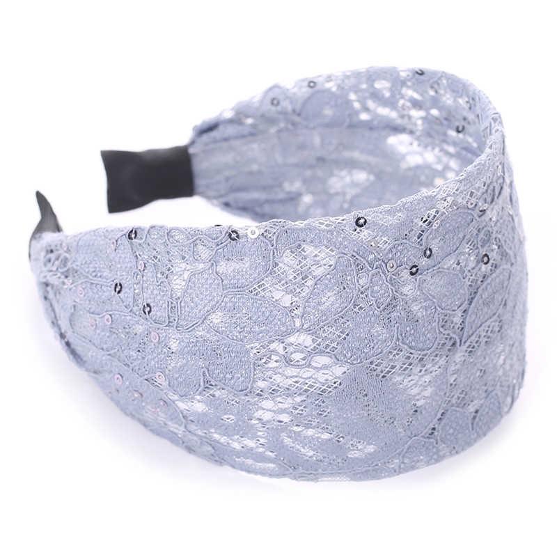 Korean Minimalist Non-Slip White Hair Headband with Teeth - Versatile Hair Accessory for Washing Face and Styling