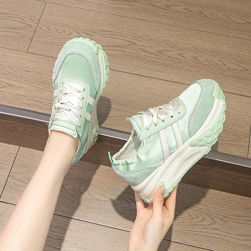 Platform Sneakers Women Inner Height Increasing Shoes New Fashion Casual Sports Board Shoes Round Toe Breathable Women's Shoes
