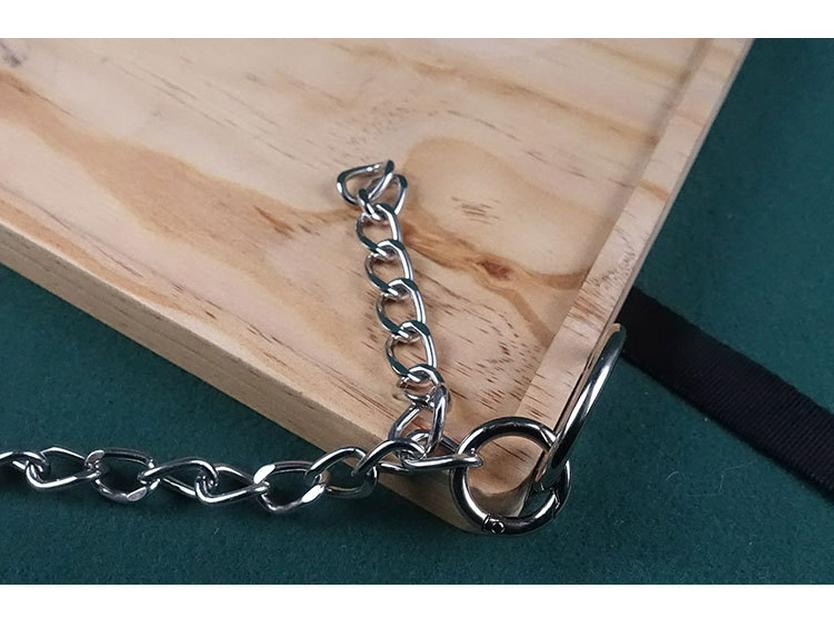 Colar com Pinças Eroticas Ponderadas para Treinamento de Escravo Masculino